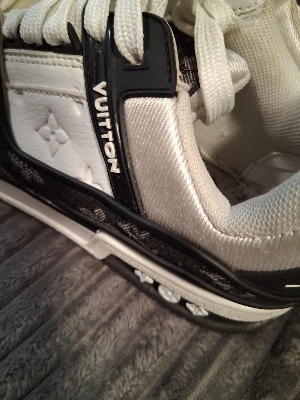 Louis Vuitton Monogram Accent White & Black Sneakers - Picture 4 of 7